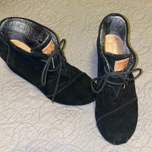 TOMS black wedge booties size 6